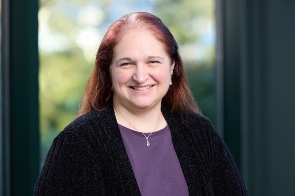 Bucholtz_Emily-1496_600 x 400